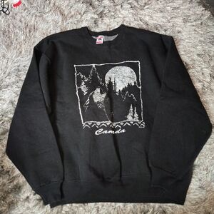 Black 'Canada' Graphic Crewneck Sweatshirt